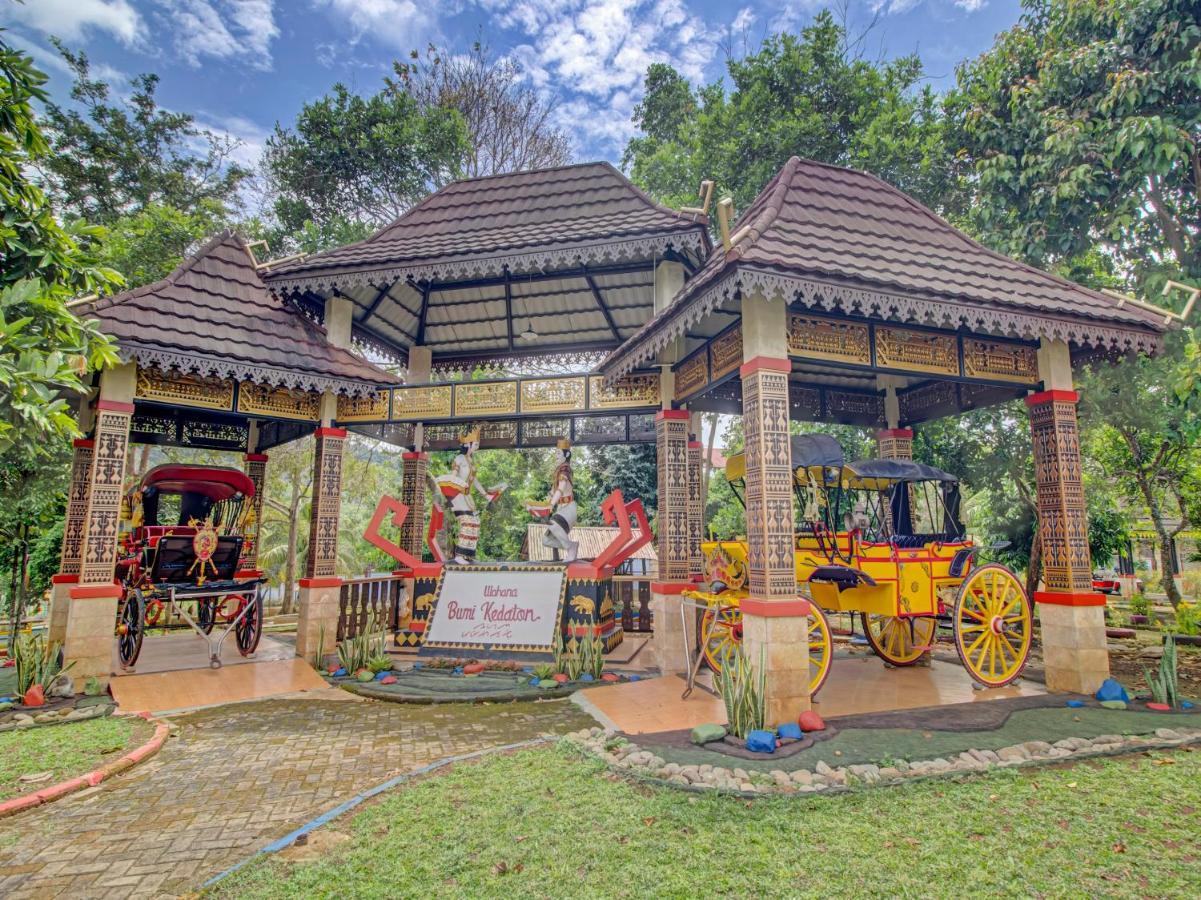 Oyo 89997 Hotel Bumi Kedaton Waterpark Bandar Lampung Eksteriør bilde
