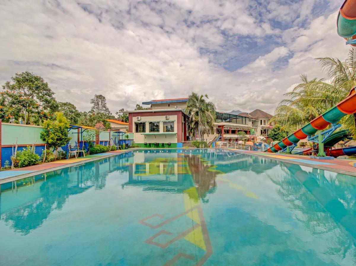 Oyo 89997 Hotel Bumi Kedaton Waterpark Bandar Lampung Eksteriør bilde